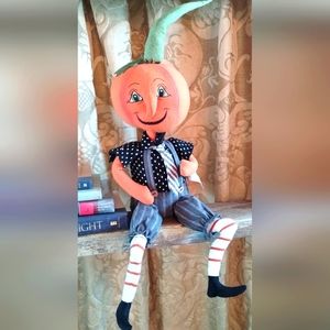 Cute Halloween pumpkin... 13 inches tall .